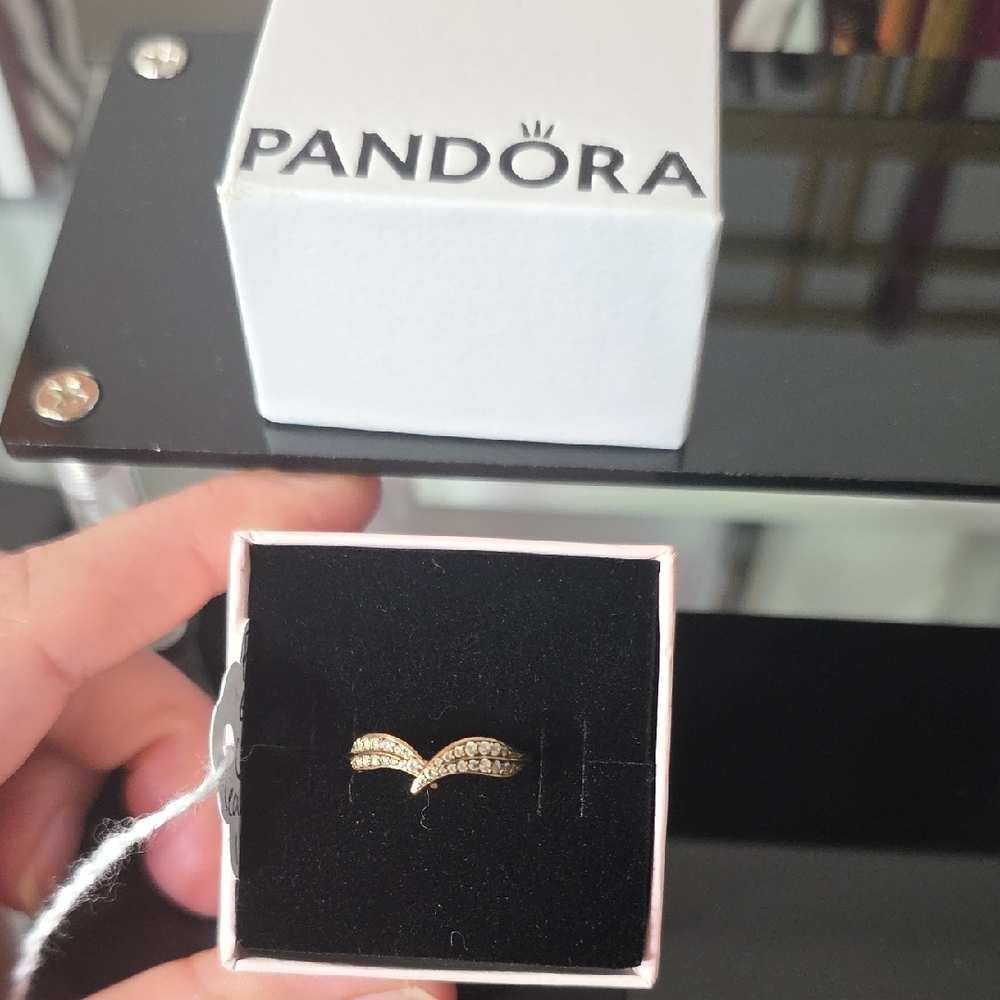 Pandora Sparkling Leaves Ring  Rose Gold Plated w/ CZ  Size 6 (EU 52) + Box